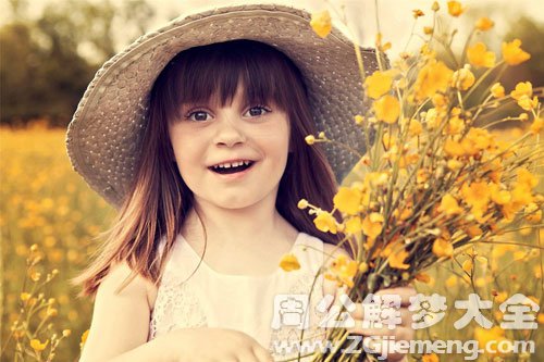 【梦见很丑的小女孩】