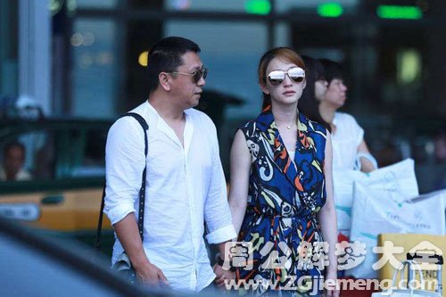 【梦见和老公牵手】