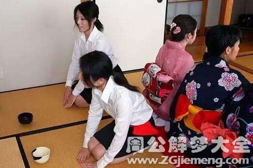 【梦见伺候领导】