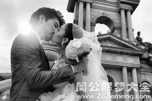 【梦见找前女友】