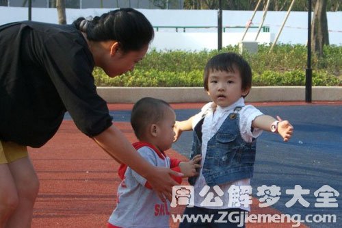 【梦见和弟弟在一起】