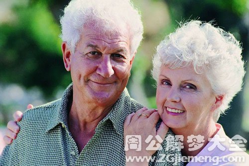 【梦见老公白头发】