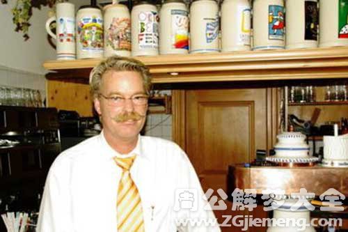 【梦见饭店老板】