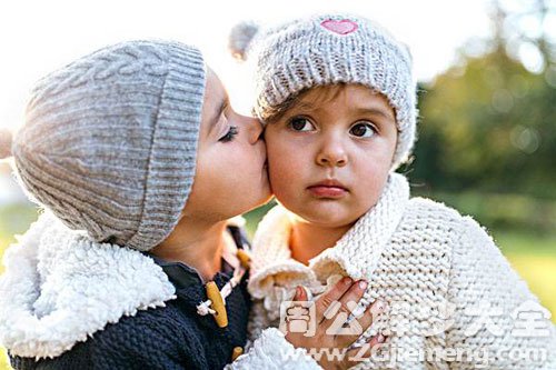 【梦见被小女孩亲】