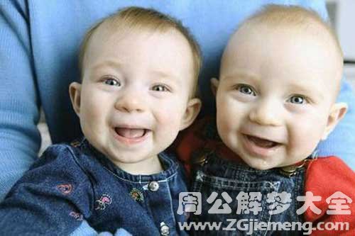 【梦见被小男孩亲】