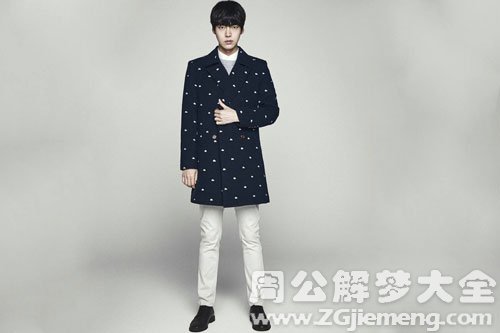 【女人梦见陌生男人】