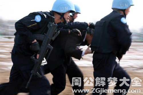 【梦见打死警察】