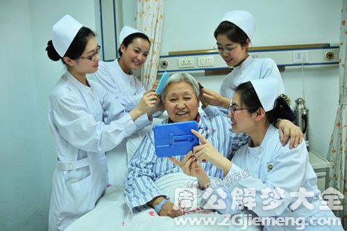 【梦见母亲生病住院】