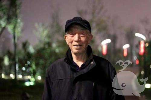 【梦见已故爷爷】