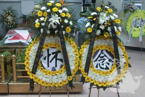 【梦见已故的亲人办丧事】