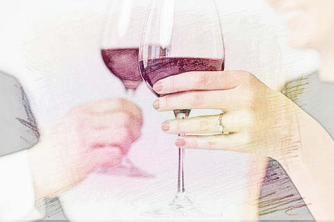 梦见饮酒　周公解梦之梦到饮酒