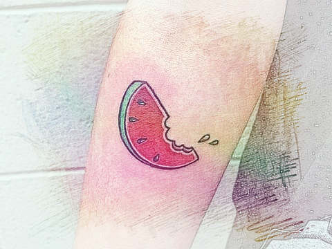 梦见手臂被咬　周公解梦之梦到手臂被咬