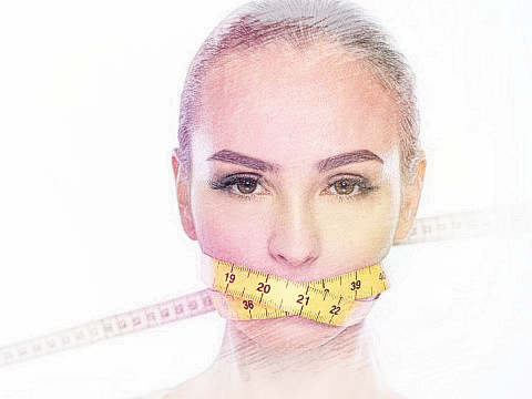 梦见嘴巴被封　周公解梦之梦到嘴巴被封