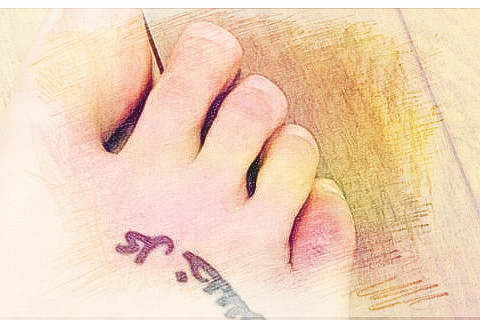 梦见脚趾肿了　周公解梦之梦到脚趾肿了