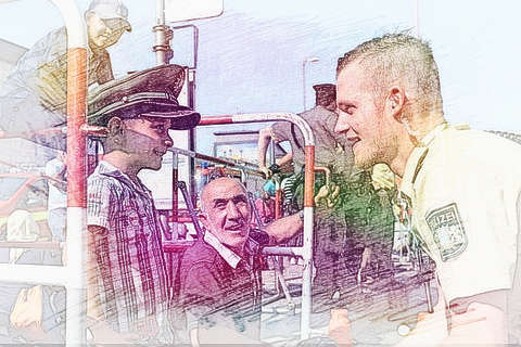 梦见警察或与警察交谈　周公解梦之梦到警察或与警察交谈