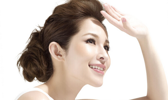 梦见跟女人睡觉