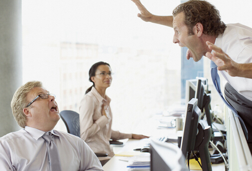 梦见同事生小孩子