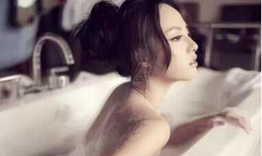 梦见老婆没穿衣服