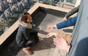 梦见老公坠楼