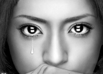 梦见自己哭醒了