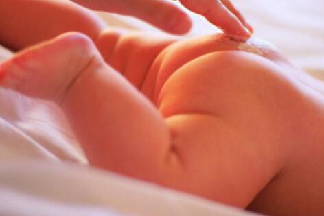 梦见家人光屁股