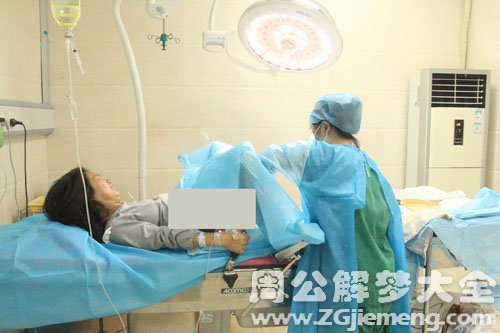 【梦见助产士】