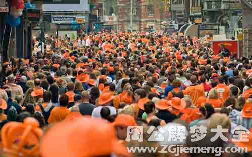 【梦见人山人海】