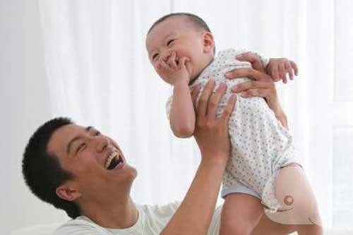 【梦见抱小孩】