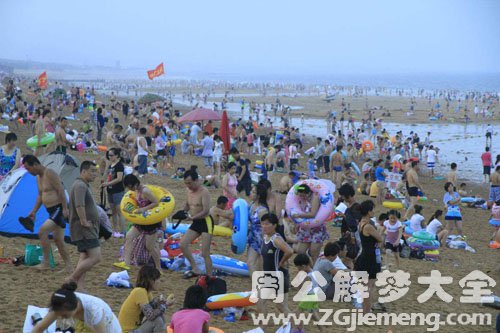 【梦见很多人】